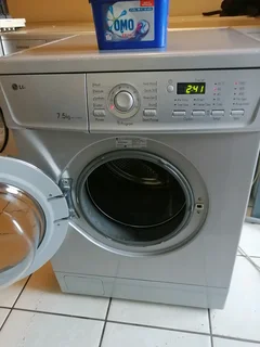 SILVER 7.5KG LG FRONT LOADER