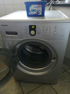 SILVER 8KG SAMSUNG FRONT LOADER