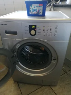 SILVER 8KG SAMSUNG FRONT LOADER