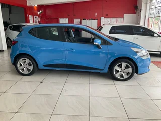 2013 Renault Clio IV  Hatchback 900T Expression manual petrol