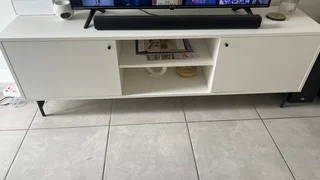 Furni - Ad posted by Zanele Kibido