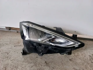 2023 Isuzu MU-X SUV Xenon Headlight.