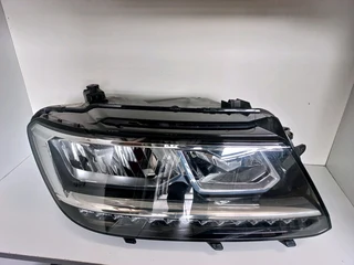 2019 - 2021 Volkswagen Tiguan Rhs LED Headlight.