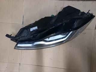 2016 - 2018 JAGUAR XF F-Pace Left LED Technology Headlight.