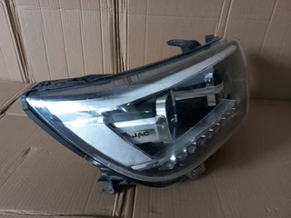 JAC T8 Double Cab Right LED Headlight.