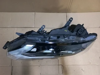 2017 - 2019 Nissan X-Trail Left LED Headlight.