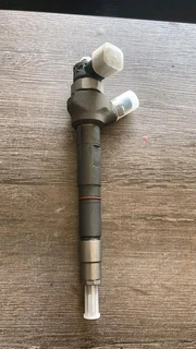 Diesel injectors fits:Vw Audi BoschAmarok 2.0 tdi Golf/ polo 2.0 tdiAudi 2.0 tdiVw T6 2.0 tdi