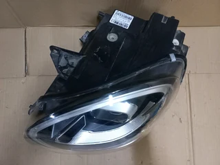 Mini Cooper Countryman F60 LCI Left LED Headlight.
