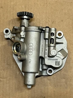 Engine Oil Pump Fit For VW Beetle Golf Passat Tiguan Audi A3 A4 A5 - 08H 115 105 BM