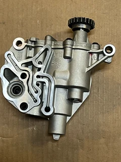 Engine Oil Pump Fit For VW Beetle Golf Passat Tiguan Audi A3 A4 A5 - 08H 115 105 BM