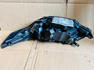 Land Rover Discovery 5 L462 Right LED Headlight.