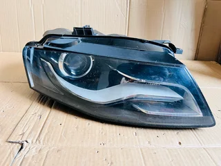 Audi A4 B8 Right Xenon Headlight.