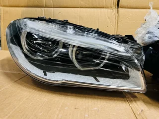 2014 - 2016 BMW 5 series, F10 F11 ,528i 530i 535i 550i Adaptive LED Headlights.