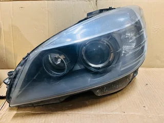 Mercedes-Benz C-Class W204 C63 Pre-LCI Xenon Headlights.