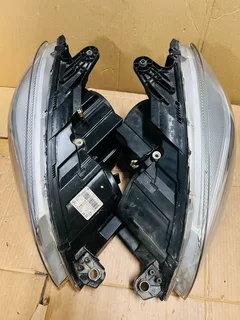 Mercedes-Benz C-Class W204 C63 Pre-LCI Xenon Headlights.