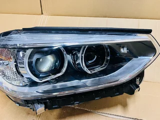 2018 - 2020 BMW X3 X4 series, G01 G02 Drivers side Xenon Headlight.