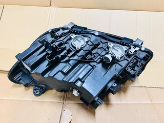 2018 - 2020 BMW X3 X4 series, G01 G02 Drivers side Xenon Headlight.