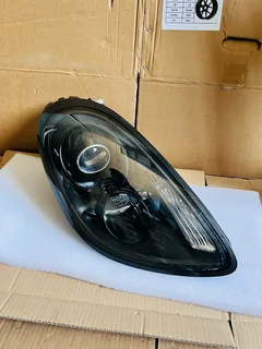 2012 - 2016 Porsche BOXSTER 981 Cayman Right (Shadow Black) Xenon Headlight.