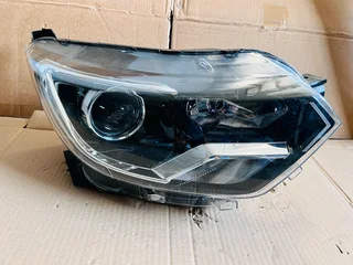 2022 Renault Triber Right Headlight.