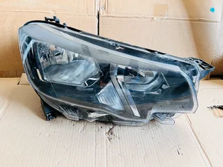 2018 Peugeot Partner Mk3 Right Halogen Headlight.