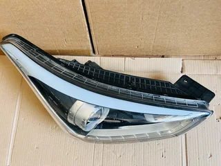 2016 - 2020 Hyundai Creta Right Headlight.