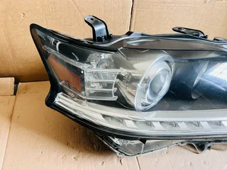 2013 - 2015 Lexus RX450h RX350 Right Xenon HID Headlight.