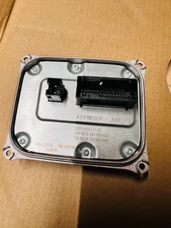 Mercedes-Benz C-W205 Single Xenon Headlight Module Control Unit.
