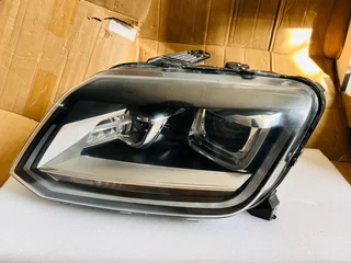 VW Amarok Full LED, Xenon Headlight Right/Drivers Side.