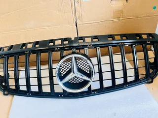 Mercedes-Benz A-Class W176 Gloss Black Front Grille.