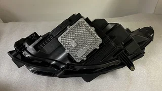 LAND ROVER DISCOVERY SPORT 2020-ON Drivers Right Headlight L550.