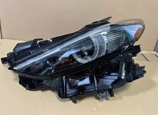 2019-2023 Mazda 3 Front Left Side Led Headlight.
