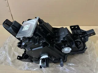 2019-2023 MAZDA 3 FRONT LEFT SIDE LED Headlight.