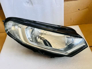 Ford EcoSport Right Halogen Headlight.
