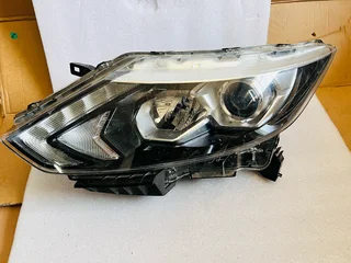 2014-2017 Nissan Qashqai J11 Left LED Headlight.