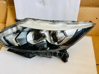 2014-2017 Nissan Qashqai J11 Left LED Headlight.
