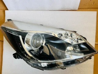 2012-2014 Toyota Yaris Hybrid Right LED Headlight.
