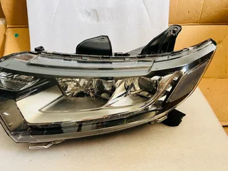 2019-2022 Mitsubishi OUTLANDER Left Headlight.