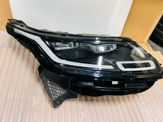 2015-2020 Pair Headlight Assembly For Land Rover Range Rover Velar.