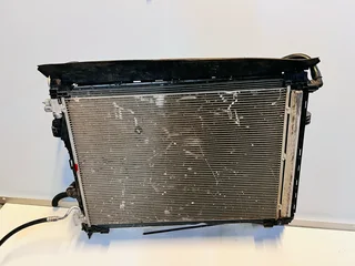 A099 906 7903 - Mercedes-Benz V-Class W447 Complete Engine Cooling System Radiator.