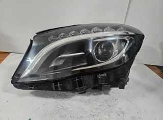 Mercedes Benz Gla X156 Bi-xenon Left Side Used Genuine A1569061700