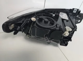 BMW 3 Series F30 LCI, F31 LCI, F35 LCI LED Headlight Left GENUINE 7471305