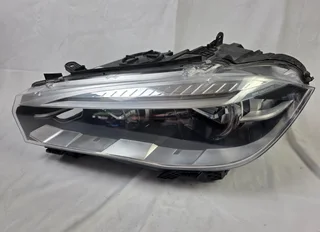 BMW X5 F15 F85 F16 F86 LCI Adaptive LED Headlight PAIR GENUINE 7214851 7471348