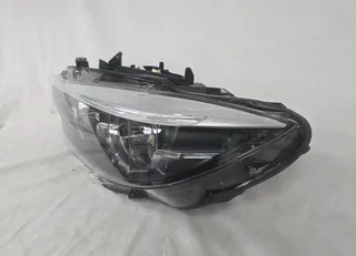 BMW 4 Series F32,F33,F36,F80,F82,F83 LCI LED Headlight LEFT GENUINE OEM 7478157