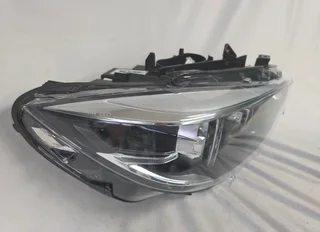 BMW 4 Series F32,F33,F36,F80,F82,F83 LCI LED Headlight RIGHT GENUINE 7478152