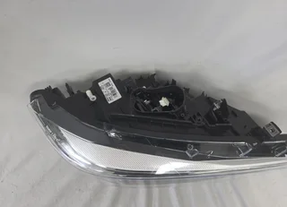 BMW 4 Series F32,F33,F36,F80,F82,F83 LCI LED Headlight RIGHT GENUINE 7478152