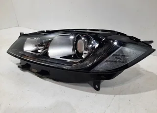 Jaguar XF Left Xenon Headlight 2016 2017 2018 2019