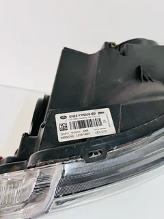 2014-2017 Land Rover Discovery 4 LR4 Passenger Side LED Headlight.