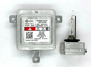 OEM 2010-2015 Audi Q7 Xenon HID Headlight Ballast with D3S Bulb.