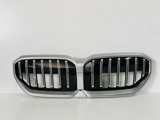 BMW 540i 530i 530e G60 Front Bumper Center Grille Assembly Unit 2024 Oem
