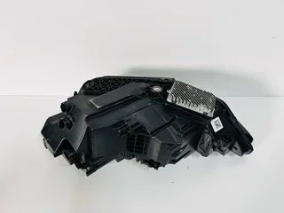 Audi A8 D5 Matrix LED Right (Driver Side) Headlight – Genuine (Part No. 4N0941080B)